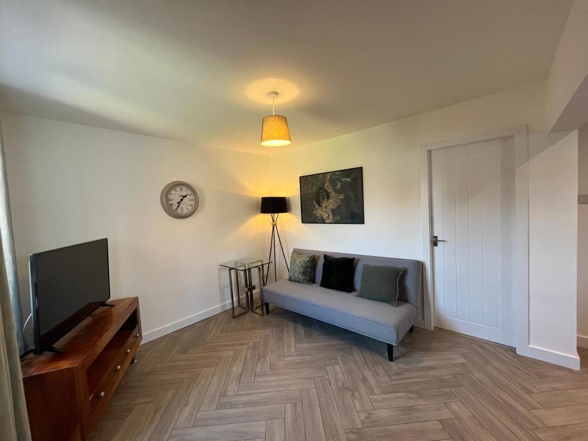 Contemporary 1 Bedroom Apartment Normanton  Zewnętrze zdjęcie