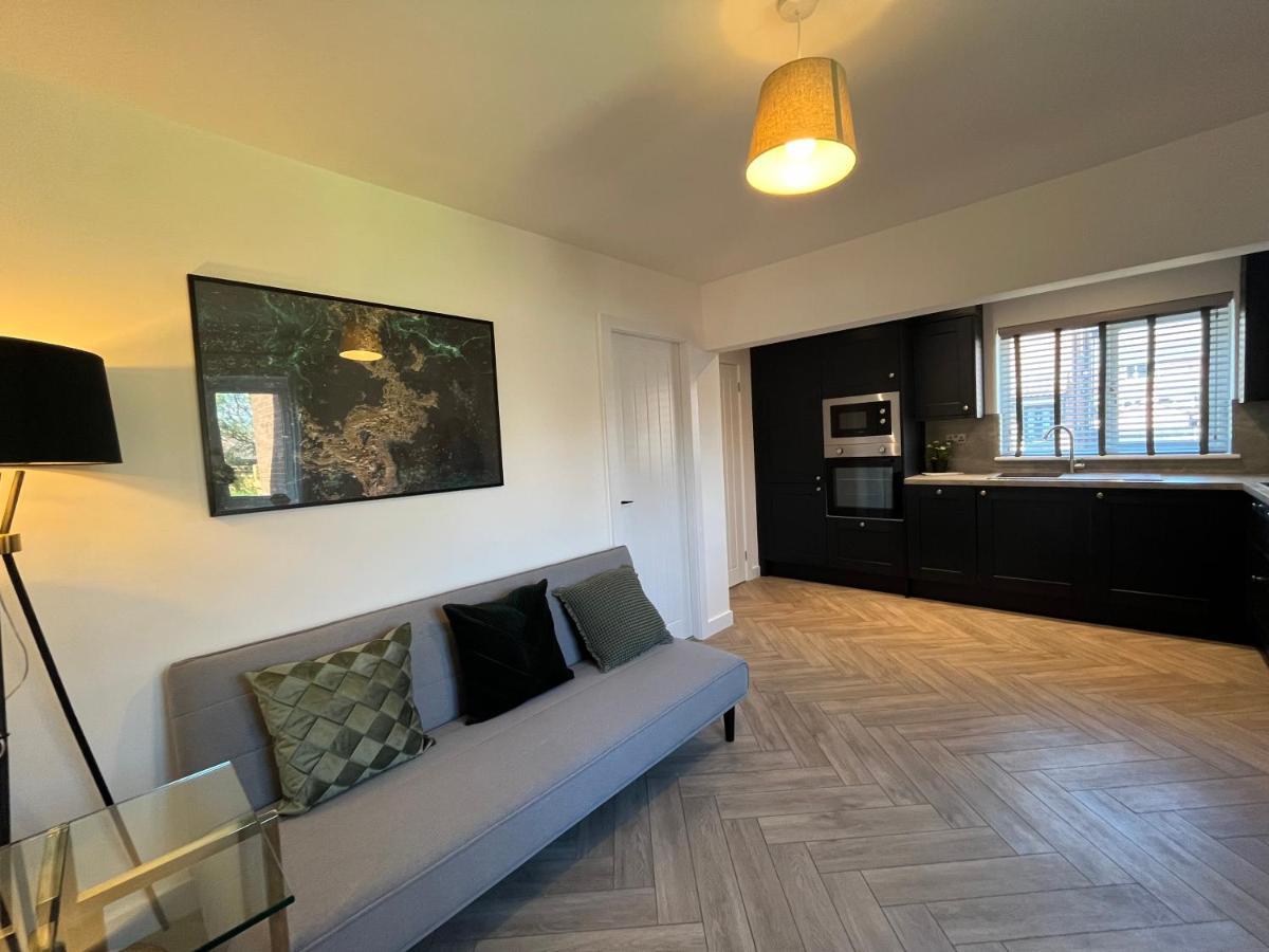 Contemporary 1 Bedroom Apartment Normanton  Zewnętrze zdjęcie